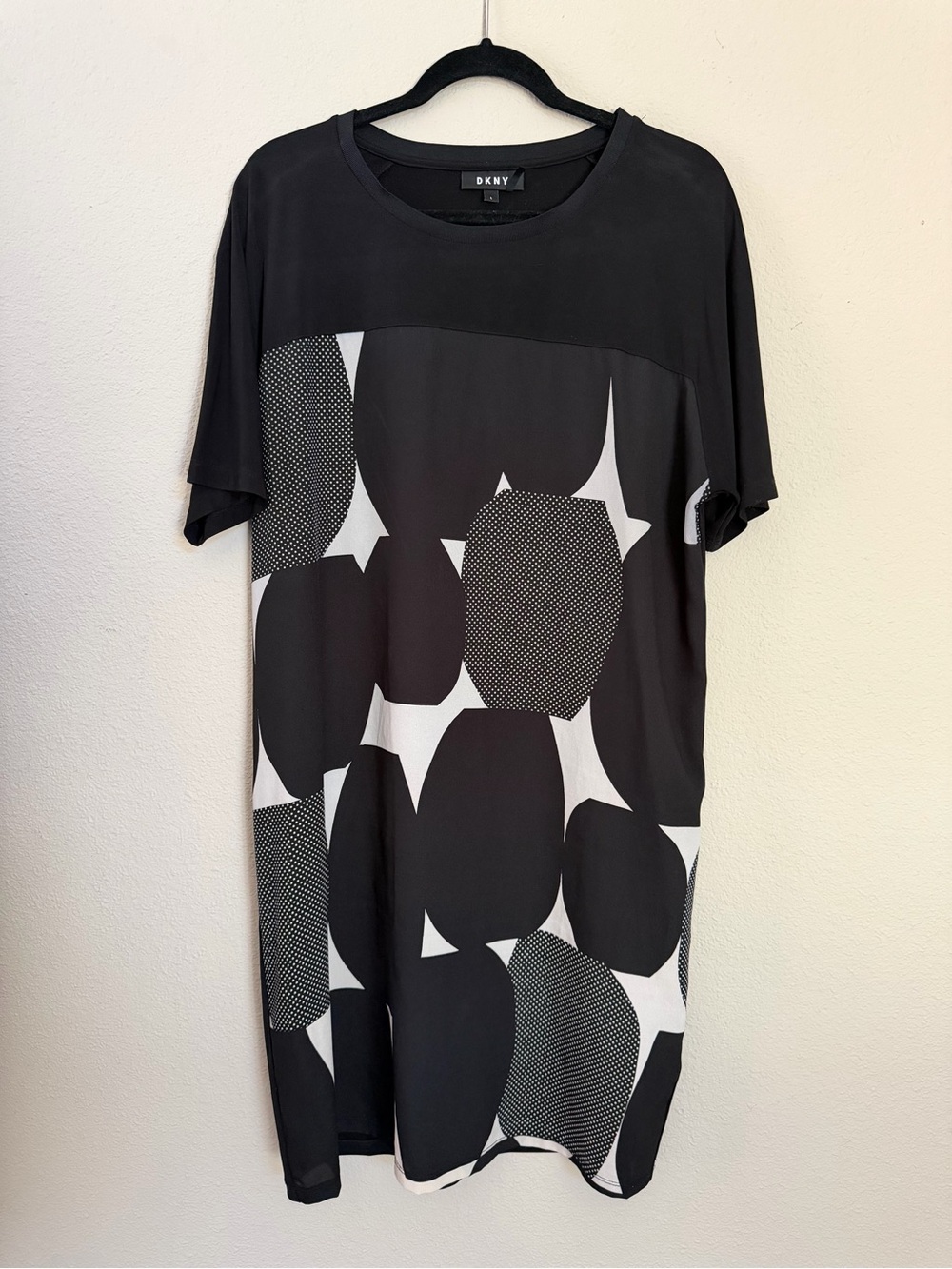 Dkny Black and White Logo Knit Sweater